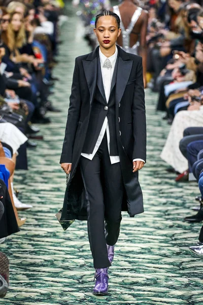 Look 23